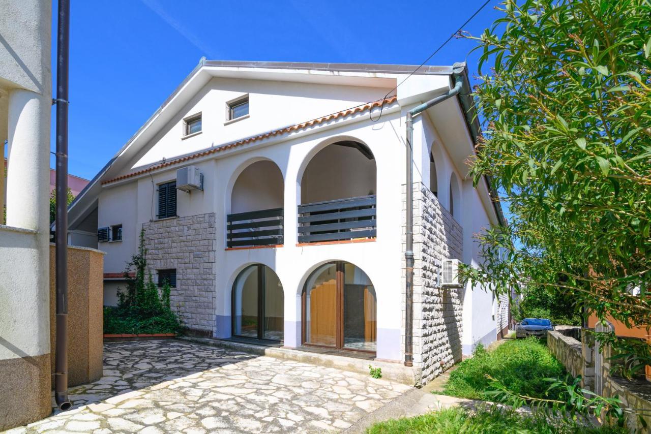 Apartments With A Parking Space Premantura, Medulin - 2228 Екстериор снимка