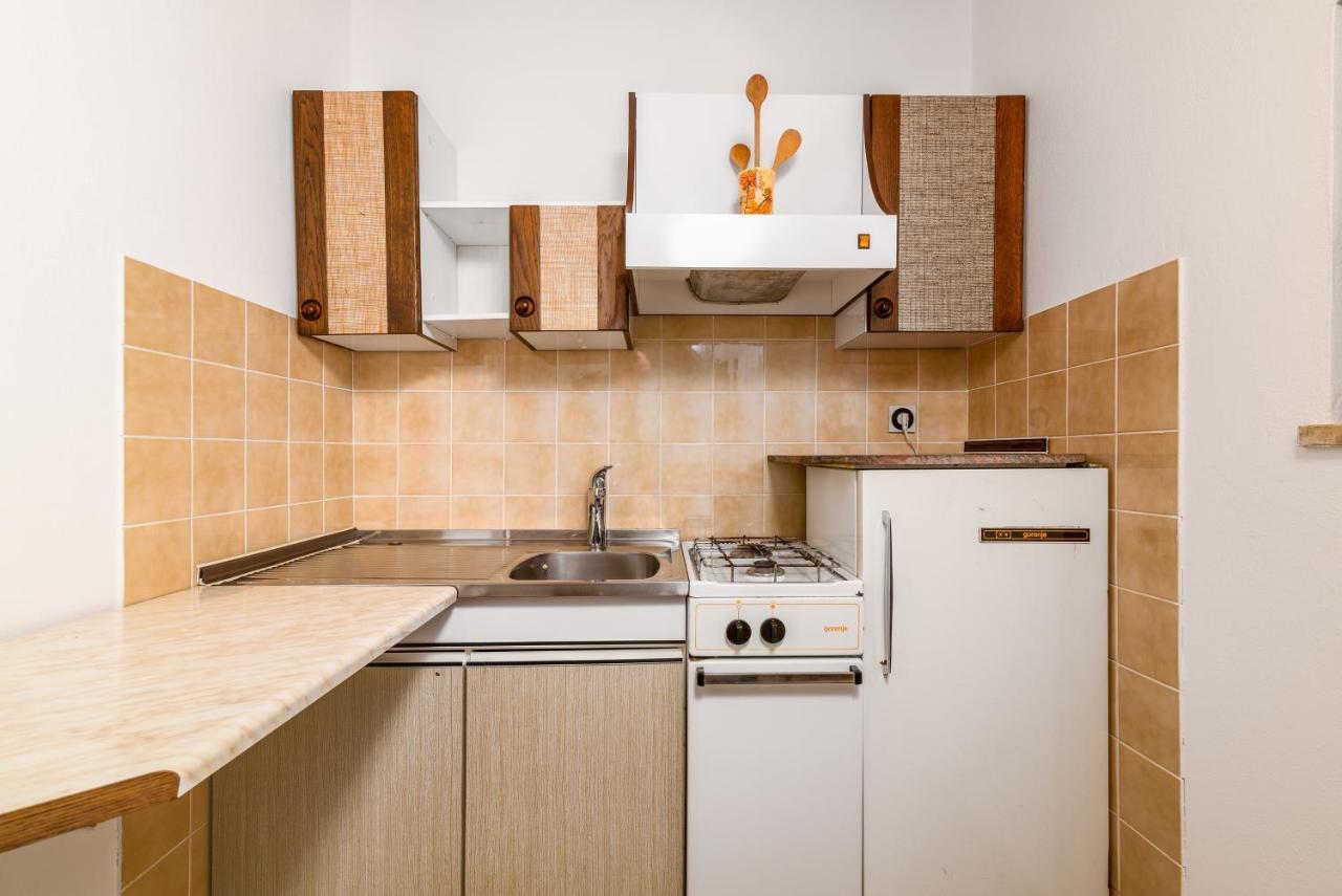 Apartments With A Parking Space Premantura, Medulin - 2228 Екстериор снимка